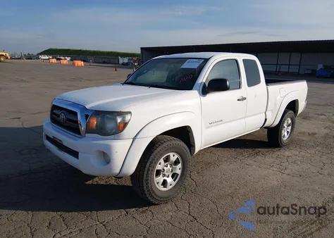 2009 Toyota Tacoma Prerunner V6 z USA, uszkodzony, nr VIN 5TETU62N69Z594975